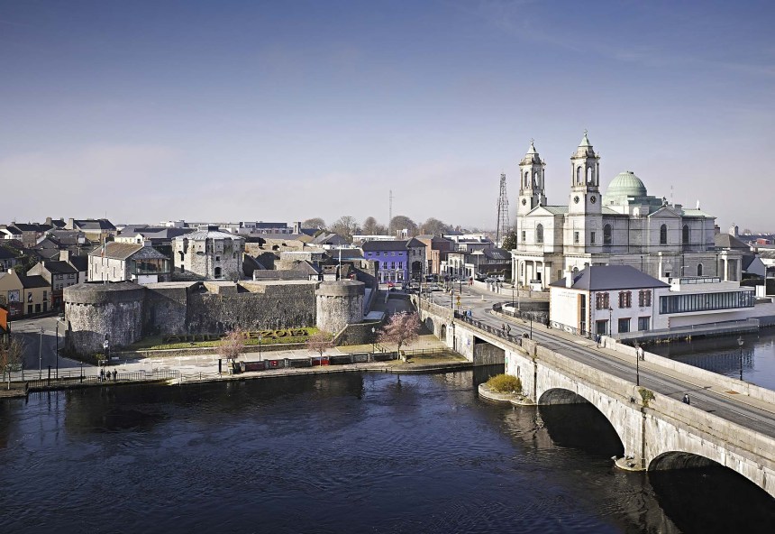 Athlone bridge and castle